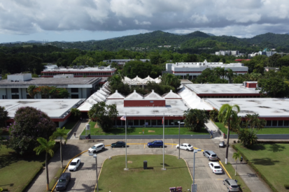 Entrada Campus UPRH 1