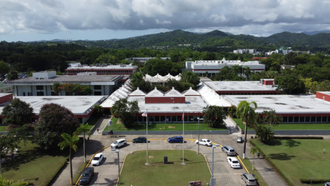 Entrada Campus UPRH 1